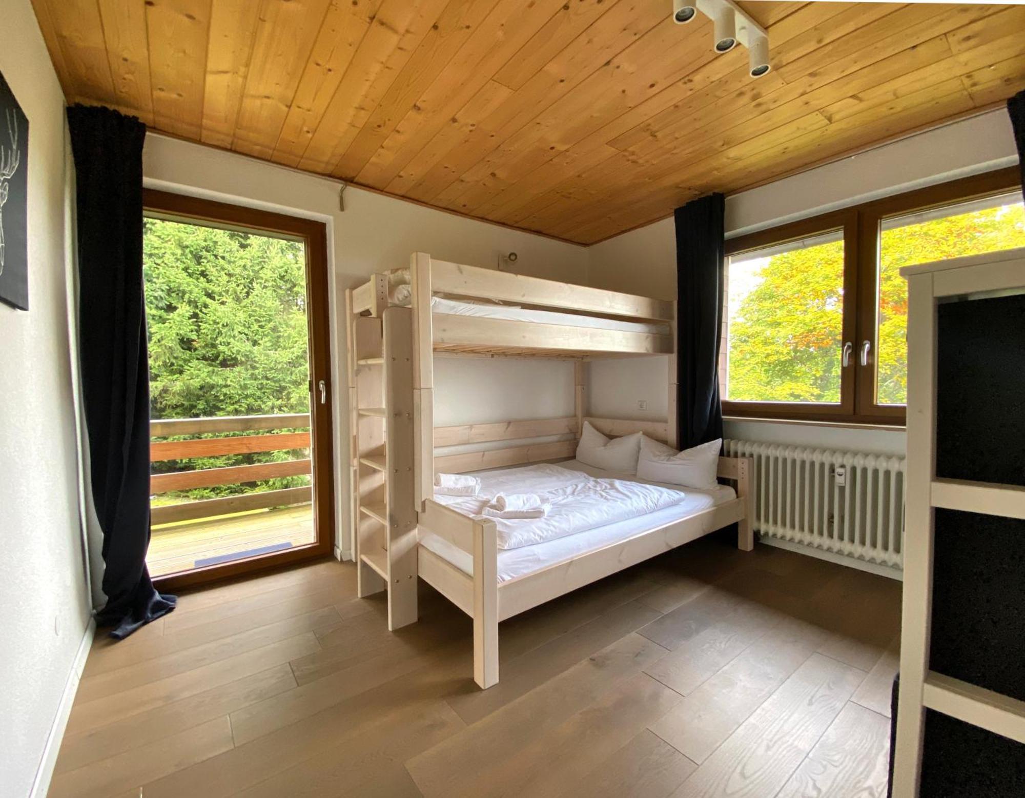 Ferienwohnung Seeblick Nr 2 5-Zimmerwohnung - Feldberg Baerental Rotwasser Bagian luar foto