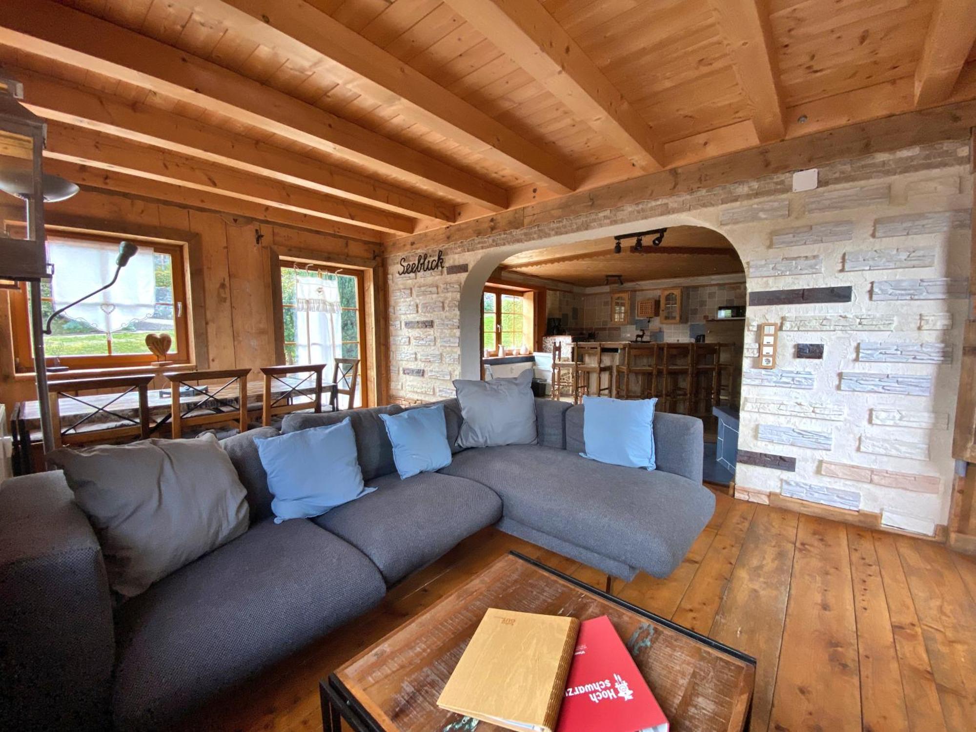 Ferienwohnung Seeblick Nr 2 5-Zimmerwohnung - Feldberg Baerental Rotwasser Bagian luar foto