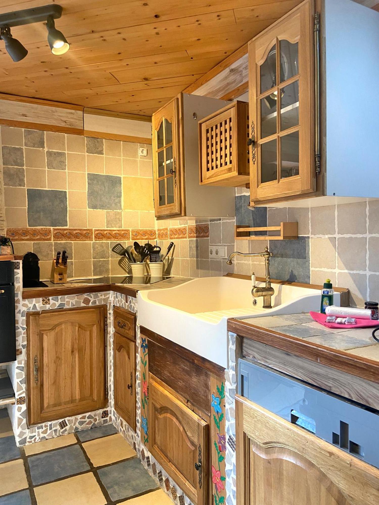 Ferienwohnung Seeblick Nr 2 5-Zimmerwohnung - Feldberg Baerental Rotwasser Bagian luar foto